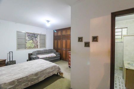 Casa à venda com 912m², 4 quartos e 10 vagas Casa à venda com 912m², 4 quartos e 10 vagasSuite 1