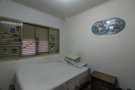 Casa à venda com 912m², 4 quartos e 10 vagas Casa à venda com 912m², 4 quartos e 10 vagasQuarto 1