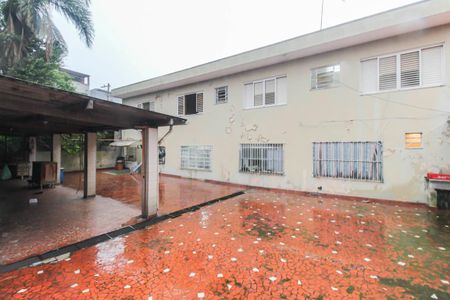 Casa à venda com 912m², 4 quartos e 10 vagas Casa à venda com 912m², 4 quartos e 10 vagasQuintal