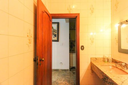 Casa à venda com 912m², 4 quartos e 10 vagas Casa à venda com 912m², 4 quartos e 10 vagasLavabo