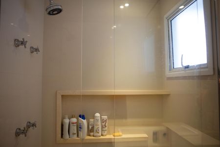 Apartamento à venda com 100m², 1 quarto e 1 vagaBanheiro 1