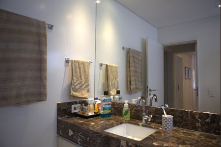 Apartamento à venda com 100m², 1 quarto e 1 vagaBanheiro 2