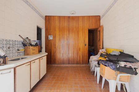 Casa à venda com 457m², 4 quartos e 4 vagasSaúna