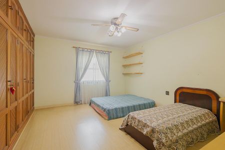 Casa à venda com 457m², 4 quartos e 4 vagasQuarto 2