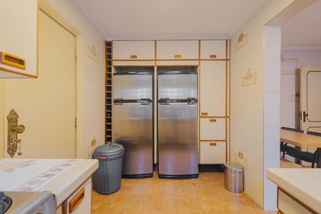 Casa à venda com 457m², 4 quartos e 4 vagasCozinha