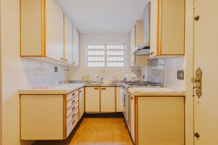 Casa à venda com 457m², 4 quartos e 4 vagasCozinha