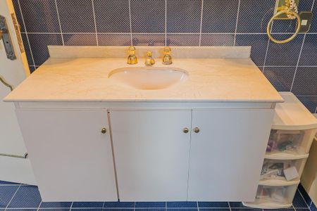 Casa à venda com 457m², 4 quartos e 4 vagasBanheiro da Suíte 1