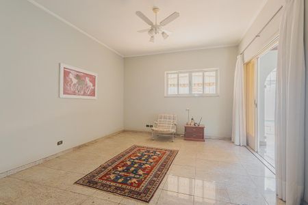 Casa à venda com 457m², 4 quartos e 4 vagasSala de TV