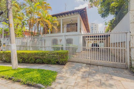 Casa à venda com 457m², 4 quartos e 4 vagasFachada