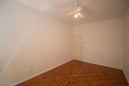 Apartamento à venda com 165m², 3 quartos e 1 vagaQuarto 1