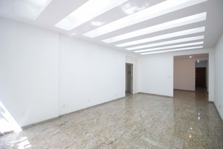 Apartamento à venda com 165m², 3 quartos e 1 vagaSala