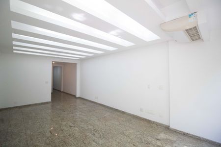 Apartamento à venda com 165m², 3 quartos e 1 vagaSala