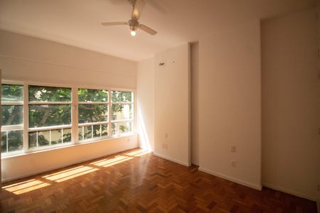 Apartamento à venda com 165m², 3 quartos e 1 vagaQuarto 2