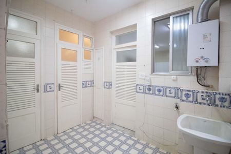Apartamento à venda com 165m², 3 quartos e 1 vagaÁrea de serviço