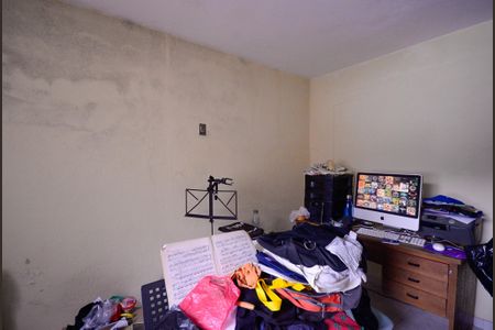 Casa à venda com 317m², 5 quartos e 2 vagasCasa 2 - Quarto