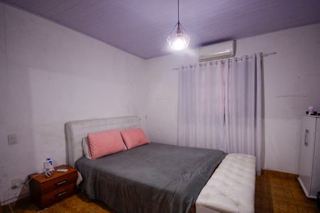 Casa à venda com 317m², 5 quartos e 2 vagasCasa 1 - Quarto 1