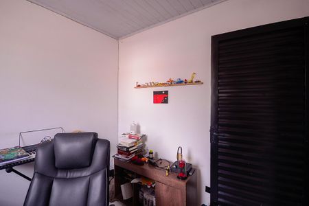 Casa à venda com 317m², 5 quartos e 2 vagasCasa 3 - Quarto 2