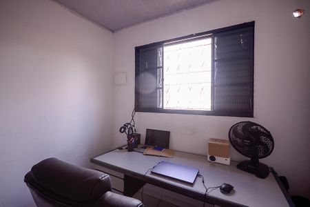 Casa à venda com 317m², 5 quartos e 2 vagasCasa 3 - Quarto 2