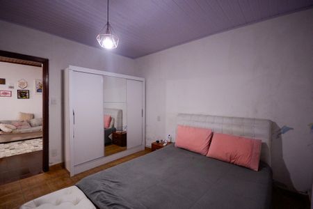 Casa à venda com 317m², 5 quartos e 2 vagasCasa 1 - Quarto 1