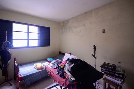 Casa à venda com 317m², 5 quartos e 2 vagasCasa 2 - Quarto