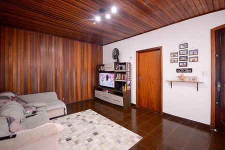Casa à venda com 317m², 5 quartos e 2 vagasCasa 1 - Sala