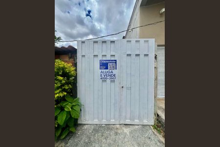 Casa à venda com 50m², 2 quartos e 2 vagasPlaquinha instalada