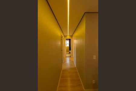 Apartamento à venda com 74m², 3 quartos e 2 vagasCorredor