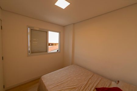 Apartamento à venda com 74m², 3 quartos e 2 vagasQuarto 2