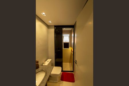 Apartamento à venda com 74m², 3 quartos e 2 vagasBanheiro da Suíte