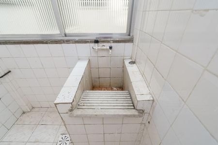 Apartamento para alugar com 73m², 2 quartos e 1 vagaÁrea de Serviço