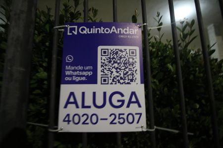 Apartamento à venda com 50m², 1 quarto e 1 vagaFachada e Placa