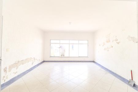 Casa à venda com 248m², 3 quartos e 7 vagasSala