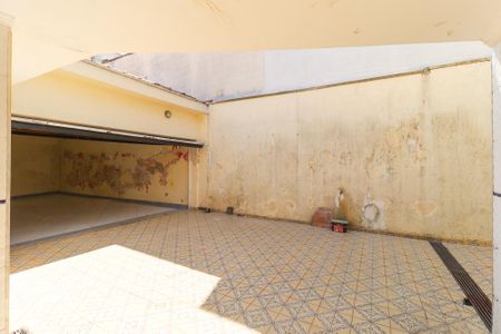 Casa à venda com 248m², 3 quartos e 7 vagasÁrea de serviço