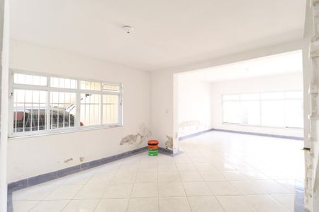 Casa à venda com 248m², 3 quartos e 7 vagasSala