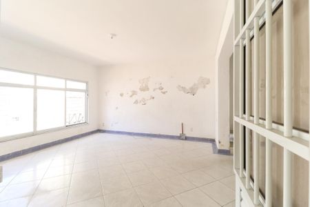 Casa à venda com 248m², 3 quartos e 7 vagasSala