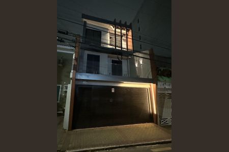 Casa para alugar com 214m², 6 quartos e 2 vagasFachada