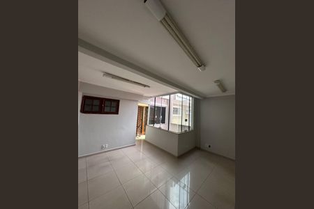 Casa para alugar com 214m², 6 quartos e 2 vagasQuarto 2