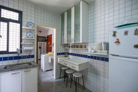 Apartamento à venda com 110m², 3 quartos e 2 vagasCozinha