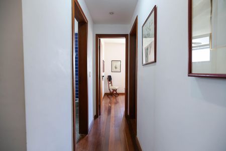 Apartamento à venda com 110m², 3 quartos e 2 vagasCorredor