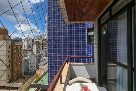 Apartamento à venda com 110m², 3 quartos e 2 vagasSacada da Sala 