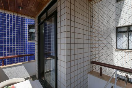 Apartamento à venda com 110m², 3 quartos e 2 vagasSacada da Sala 