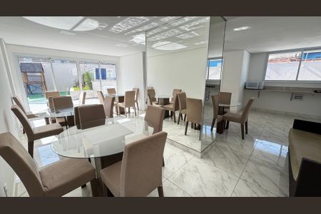 Apartamento à venda com 55m², 2 quartos e 1 vagaÁrea comum