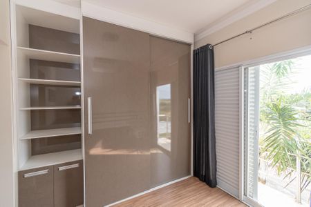 Casa de condomínio para alugar com 240m², 3 quartos e 4 vagas Casa de condomínio para alugar com 240m², 3 quartos e 4 vagasSuíte 1