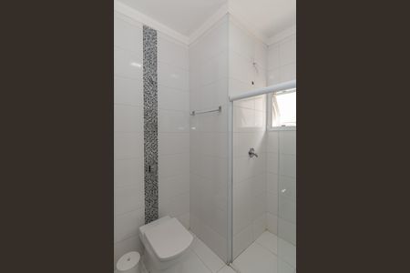 Casa de condomínio para alugar com 240m², 3 quartos e 4 vagas Casa de condomínio para alugar com 240m², 3 quartos e 4 vagasBanheiro da Suíte 2