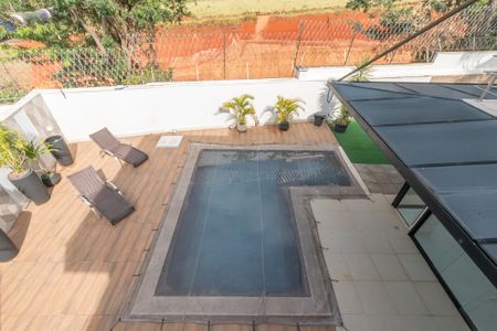 Casa de condomínio para alugar com 240m², 3 quartos e 4 vagas Casa de condomínio para alugar com 240m², 3 quartos e 4 vagasVista da Suíte 3