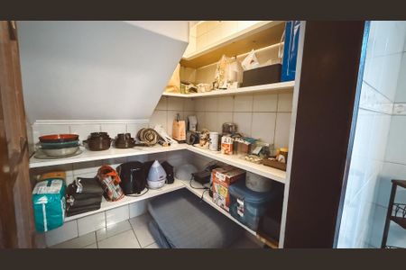 Casa à venda com 211m², 3 quartos e 2 vagasDespensa