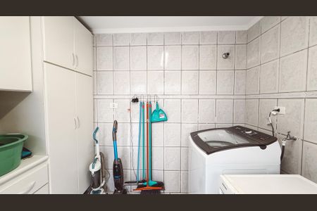 Casa à venda com 211m², 3 quartos e 2 vagasÁrea de Serviço