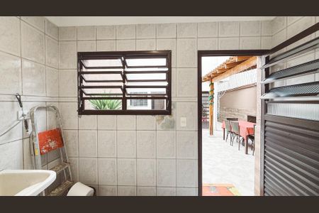 Casa à venda com 211m², 3 quartos e 2 vagasÁrea de Serviço