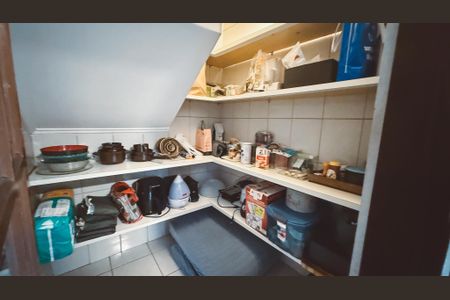 Casa à venda com 211m², 3 quartos e 2 vagasDespensa