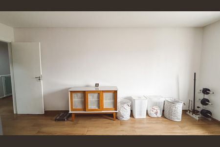 Casa à venda com 211m², 3 quartos e 2 vagasQuarto 2